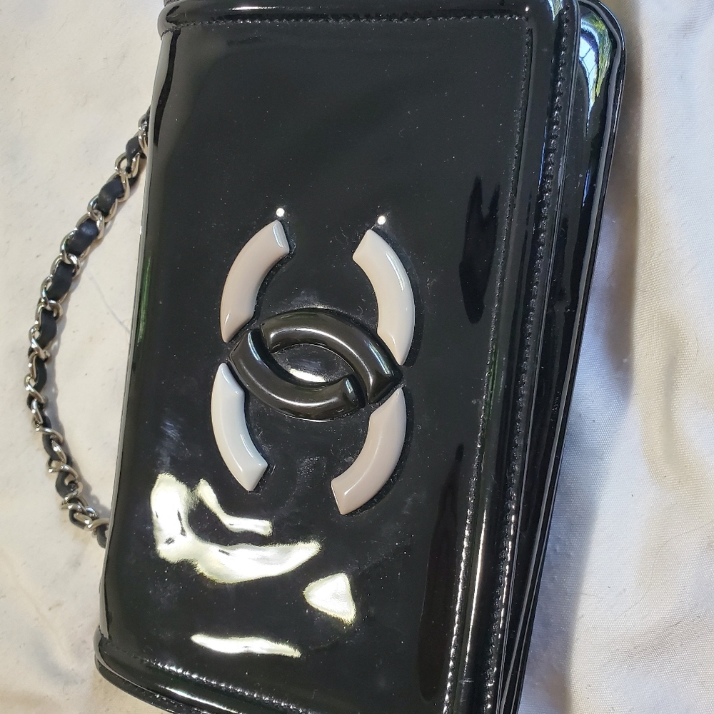 CHANEL PATENT LEATHER PURSE BAG SILVER BLACK 2013 - Picture 11 of 12